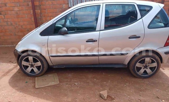 Acheter Occasion Voiture Mercedes-Benz A–Class Gris à Kigali, Rwanda Acheter Occasion Voiture Mercedes-Benz A–Class Gris à Kigali, Rwanda