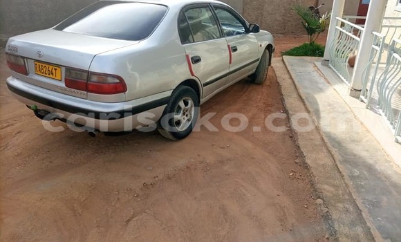 Acheter Occasion Voiture Toyota Carina Gris à Kigali, Rwanda Acheter Occasion Voiture Toyota Carina Gris à Kigali, Rwanda