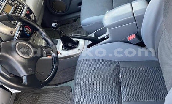 Acheter Occasion Voiture Toyota RAV4 Gris à Kigali, Rwanda Acheter Occasion Voiture Toyota RAV4 Gris à Kigali, Rwanda