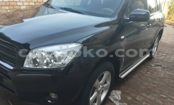 Acheter Occasion Voiture Toyota RAV4 Noir à Kigali, Rwanda Acheter Occasion Voiture Toyota RAV4 Noir à Kigali, Rwanda