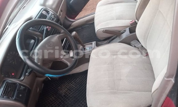 Acheter Occasion Voiture Toyota Corolla Rouge à Kigali, Rwanda Acheter Occasion Voiture Toyota Corolla Rouge à Kigali, Rwanda