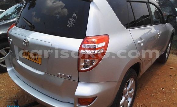اشتري مستعمل Toyota RAV4 Gris سيارة في Kigali في Rwanda اشتري مستعمل Toyota RAV4 Gris سيارة في Kigali في Rwanda