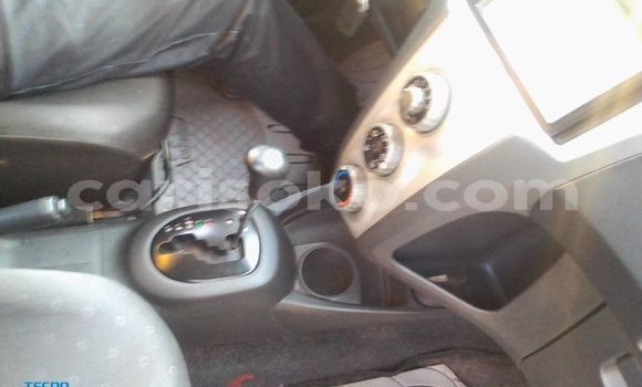 اشتري مستعمل Toyota Yaris Rouge سيارة في Kigali في Rwanda اشتري مستعمل Toyota Yaris Rouge سيارة في Kigali في Rwanda
