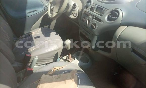 اشتري مستعمل Toyota Yaris Gris سيارة في Kigali في Rwanda اشتري مستعمل Toyota Yaris Gris سيارة في Kigali في Rwanda