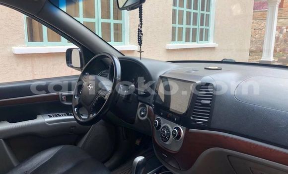 اشتري مستعمل Hyundai Santa Fe Noir سيارة في Kigali في Rwanda اشتري مستعمل Hyundai Santa Fe Noir سيارة في Kigali في Rwanda