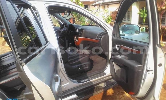 اشتري مستعمل Hyundai Santa Fe Gris سيارة في Kigali في Rwanda اشتري مستعمل Hyundai Santa Fe Gris سيارة في Kigali في Rwanda