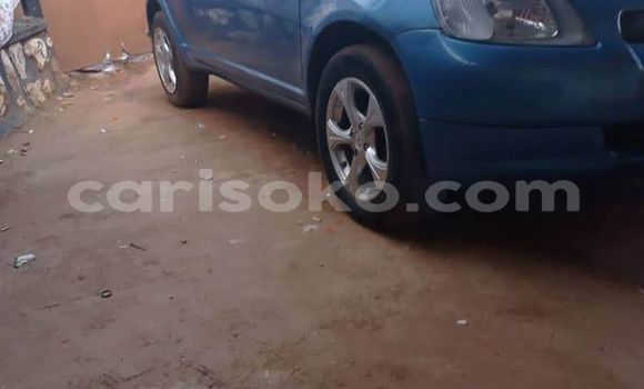 اشتري مستعمل Toyota Vitz Bleu سيارة في Kigali في Rwanda اشتري مستعمل Toyota Vitz Bleu سيارة في Kigali في Rwanda