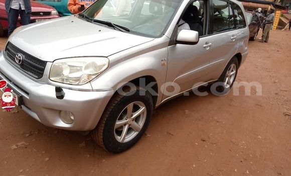 اشتري مستعمل Toyota RAV4 Gris سيارة في Kigali في Rwanda اشتري مستعمل Toyota RAV4 Gris سيارة في Kigali في Rwanda