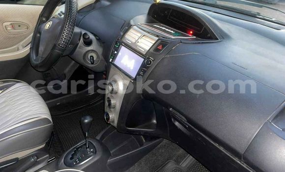 اشتري مستعمل Toyota Vitz Autre سيارة في Kigali في Rwanda اشتري مستعمل Toyota Vitz Autre سيارة في Kigali في Rwanda