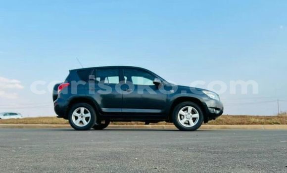 اشتري مستعمل Toyota RAV4 Autre سيارة في Kigali في Rwanda اشتري مستعمل Toyota RAV4 Autre سيارة في Kigali في Rwanda