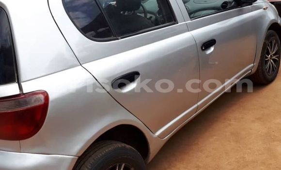 اشتري مستعمل Toyota Yaris Gris سيارة في Kigali في Rwanda اشتري مستعمل Toyota Yaris Gris سيارة في Kigali في Rwanda