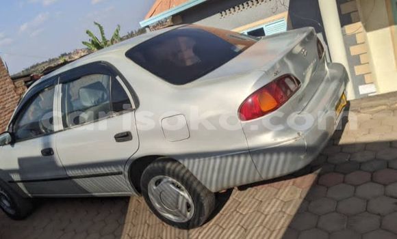 اشتري مستعمل Toyota Corolla Gris سيارة في Kigali في Rwanda اشتري مستعمل Toyota Corolla Gris سيارة في Kigali في Rwanda