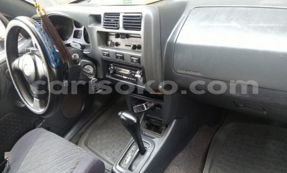 اشتري مستعمل Toyota RAV4 Bleu سيارة في Kigali في Rwanda اشتري مستعمل Toyota RAV4 Bleu سيارة في Kigali في Rwanda