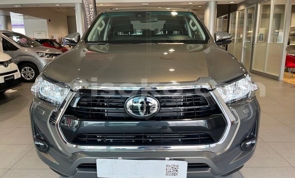Acheter Neuf Voiture Toyota Hilux Vert à Kigali, Rwanda Acheter Neuf Voiture Toyota Hilux Vert à Kigali, Rwanda