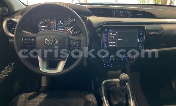 Acheter Neuf Voiture Toyota Hilux Vert à Kigali, Rwanda Acheter Neuf Voiture Toyota Hilux Vert à Kigali, Rwanda