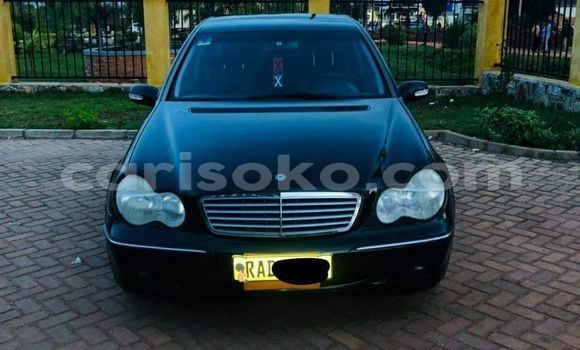 Buy Used Mercedes-Benz C–Class Black Car in Kigali in Rwanda Buy Used Mercedes-Benz C–Class Black Car in Kigali in Rwanda