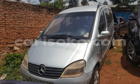 Sayi Na hannu Mercedes-Benz A–Class Gris Mota in Kigali a Rwanda Sayi Na hannu Mercedes-Benz A–Class Gris Mota in Kigali a Rwanda