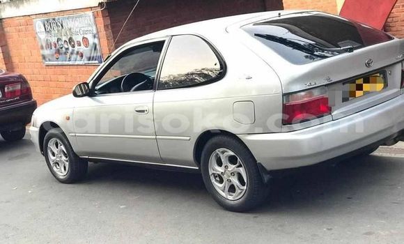 Sayi Na hannu Toyota Corolla Gris Mota in Kigali a Rwanda Sayi Na hannu Toyota Corolla Gris Mota in Kigali a Rwanda