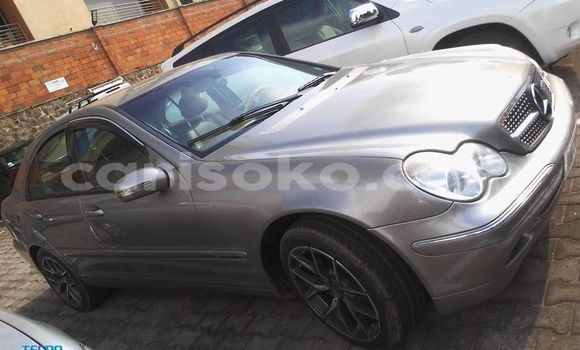 Sayi Na hannu Mercedes-Benz C–Class Autre Mota in Kigali a Rwanda Sayi Na hannu Mercedes-Benz C–Class Autre Mota in Kigali a Rwanda