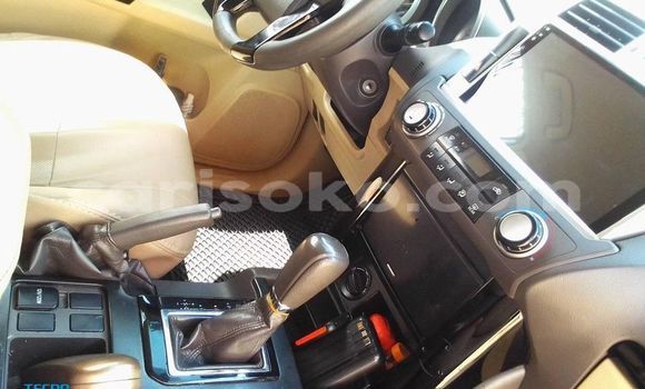 Sayi Na hannu Toyota Land Cruiser Gris Mota in Kigali a Rwanda Sayi Na hannu Toyota Land Cruiser Gris Mota in Kigali a Rwanda