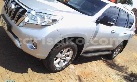 Sayi Na hannu Toyota Land Cruiser Gris Mota in Kigali a Rwanda Sayi Na hannu Toyota Land Cruiser Gris Mota in Kigali a Rwanda
