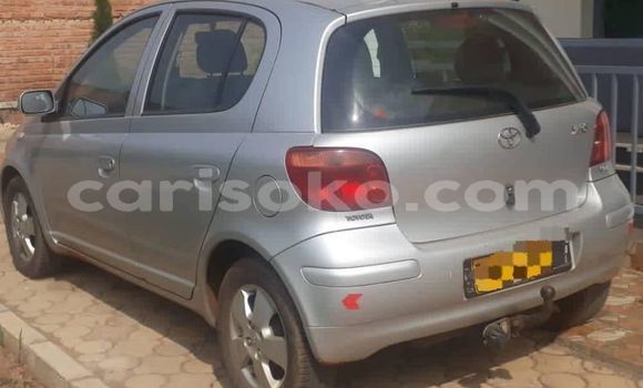 Sayi Na hannu Toyota Yaris Gris Mota in Kigali a Rwanda Sayi Na hannu Toyota Yaris Gris Mota in Kigali a Rwanda