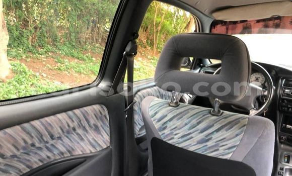 Sayi Na hannu Toyota Corolla Gris Mota in Kigali a Rwanda Sayi Na hannu Toyota Corolla Gris Mota in Kigali a Rwanda