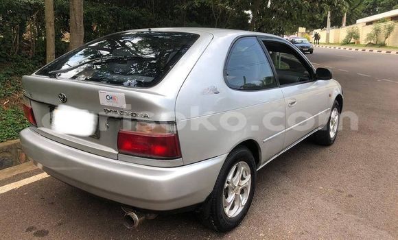 Sayi Na hannu Toyota Corolla Gris Mota in Kigali a Rwanda Sayi Na hannu Toyota Corolla Gris Mota in Kigali a Rwanda