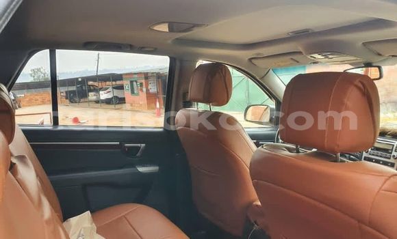 Sayi Na hannu Hyundai Santa Fe Noir Mota in Kigali a Rwanda Sayi Na hannu Hyundai Santa Fe Noir Mota in Kigali a Rwanda