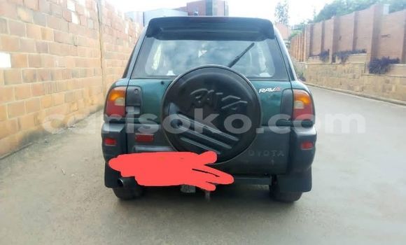 Sayi Na hannu Toyota RAV4 Vert Mota in Kigali a Rwanda Sayi Na hannu Toyota RAV4 Vert Mota in Kigali a Rwanda