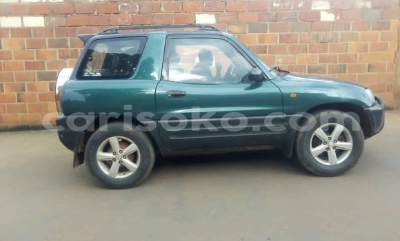Sayi Na hannu Toyota RAV4 Vert Mota in Kigali a Rwanda Sayi Na hannu Toyota RAV4 Vert Mota in Kigali a Rwanda