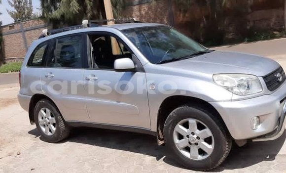 Sayi Na hannu Toyota RAV4 Gris Mota in Kigali a Rwanda Sayi Na hannu Toyota RAV4 Gris Mota in Kigali a Rwanda