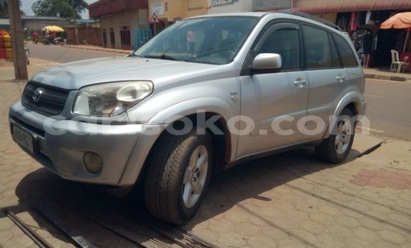 Sayi Na hannu Toyota RAV4 Gris Mota in Kigali a Rwanda Sayi Na hannu Toyota RAV4 Gris Mota in Kigali a Rwanda