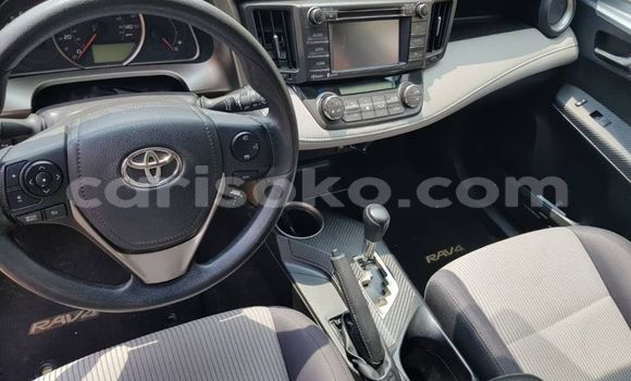 Sayi Na hannu Toyota RAV4 Noir Mota in Kigali a Rwanda Sayi Na hannu Toyota RAV4 Noir Mota in Kigali a Rwanda