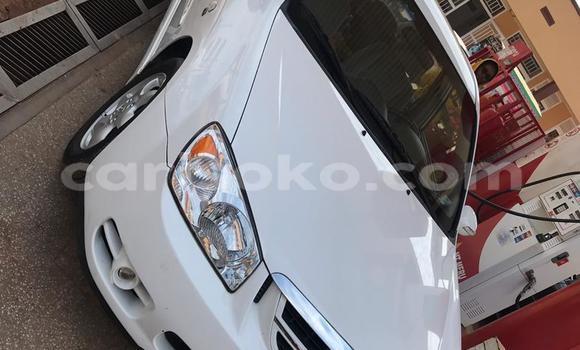 Acheter Occasion Voiture Kia Cerato Blanc à Kigali, Rwanda Acheter Occasion Voiture Kia Cerato Blanc à Kigali, Rwanda