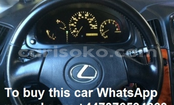 Acheter Occasion Voiture Lexus RX 300 Noir à Kigali, Rwanda Acheter Occasion Voiture Lexus RX 300 Noir à Kigali, Rwanda