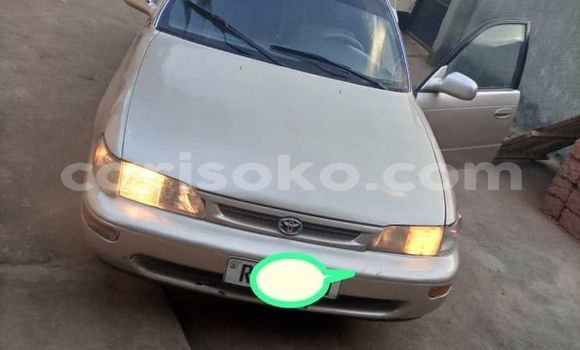 Sayi Na hannu Toyota Corolla Gris Mota in Kigali a Rwanda Sayi Na hannu Toyota Corolla Gris Mota in Kigali a Rwanda