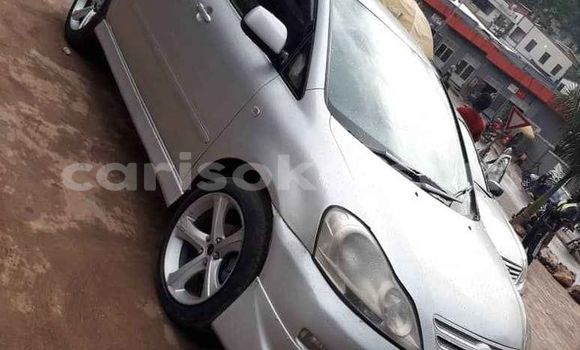 Acheter Occasion Voiture Toyota Ipsum Gris à Kigali, Rwanda Acheter Occasion Voiture Toyota Ipsum Gris à Kigali, Rwanda