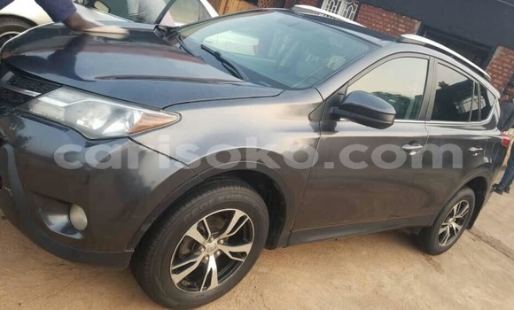 Acheter Occasion Voiture Toyota RAV4 Noir à Kigali, Rwanda Acheter Occasion Voiture Toyota RAV4 Noir à Kigali, Rwanda