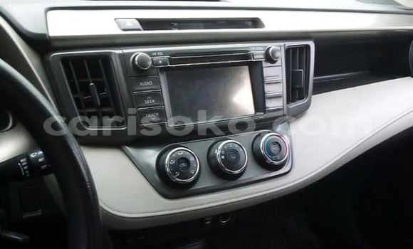 Acheter Occasion Voiture Toyota RAV4 Noir à Kigali, Rwanda Acheter Occasion Voiture Toyota RAV4 Noir à Kigali, Rwanda
