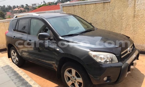 Acheter Occasion Voiture Toyota RAV4 Noir à Kigali, Rwanda Acheter Occasion Voiture Toyota RAV4 Noir à Kigali, Rwanda