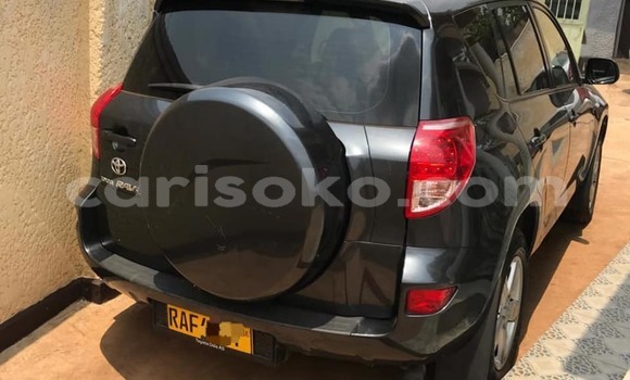 Acheter Occasion Voiture Toyota RAV4 Noir à Kigali, Rwanda Acheter Occasion Voiture Toyota RAV4 Noir à Kigali, Rwanda