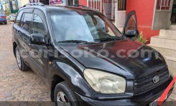 Acheter Occasion Voiture Toyota RAV4 Noir à Kigali, Rwanda Acheter Occasion Voiture Toyota RAV4 Noir à Kigali, Rwanda