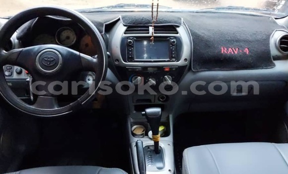 Acheter Occasion Voiture Toyota RAV4 Noir à Kigali, Rwanda Acheter Occasion Voiture Toyota RAV4 Noir à Kigali, Rwanda