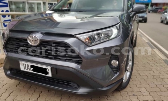 Acheter Occasion Voiture Toyota RAV4 Noir à Kigali, Rwanda Acheter Occasion Voiture Toyota RAV4 Noir à Kigali, Rwanda