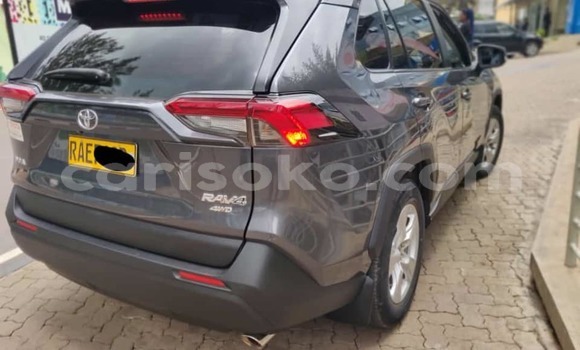 Acheter Occasion Voiture Toyota RAV4 Noir à Kigali, Rwanda Acheter Occasion Voiture Toyota RAV4 Noir à Kigali, Rwanda