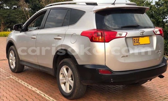 Acheter Occasion Voiture Toyota RAV4 Gris à Kigali, Rwanda Acheter Occasion Voiture Toyota RAV4 Gris à Kigali, Rwanda