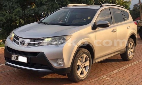 Acheter Occasion Voiture Toyota RAV4 Gris à Kigali, Rwanda Acheter Occasion Voiture Toyota RAV4 Gris à Kigali, Rwanda