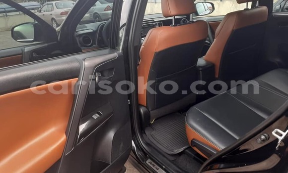 Acheter Occasion Voiture Toyota RAV4 Noir à Kigali, Rwanda Acheter Occasion Voiture Toyota RAV4 Noir à Kigali, Rwanda