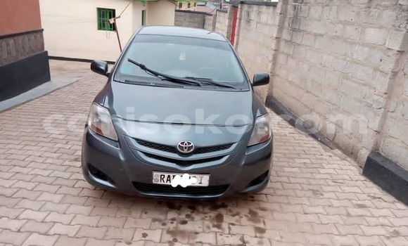 اشتري مستعمل Toyota Yaris Vert سيارة في Kigali في Rwanda اشتري مستعمل Toyota Yaris Vert سيارة في Kigali في Rwanda